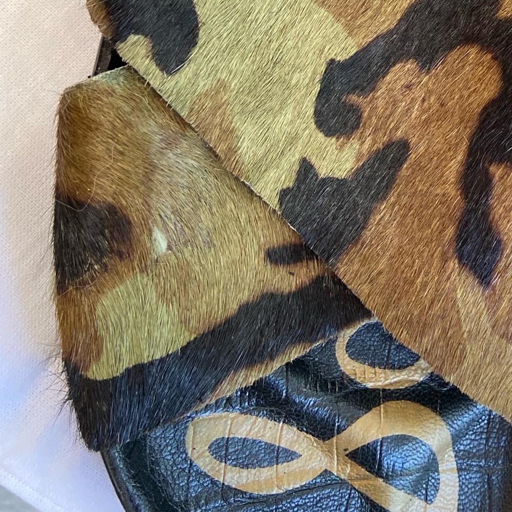 Sam Edelman Women's Adora Camo Cowhide Criss Cross Sandals. Super cute. - Picture 2 of 9